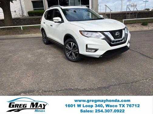 White 2018 Nissan Rogue SL