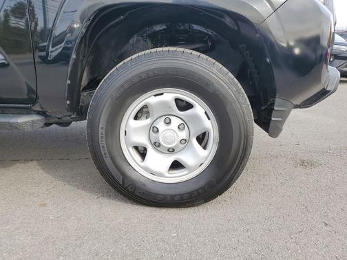 2023 Toyota Tacoma SR