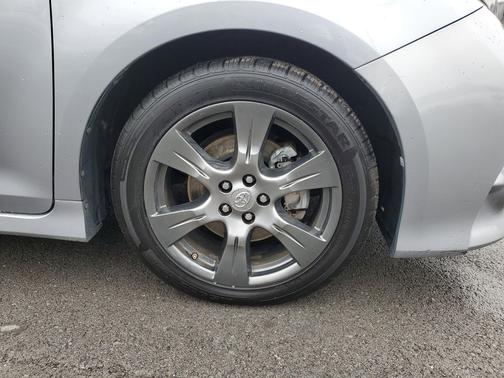 2017 Toyota Sienna SE