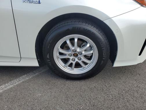 2020 Toyota Prius L