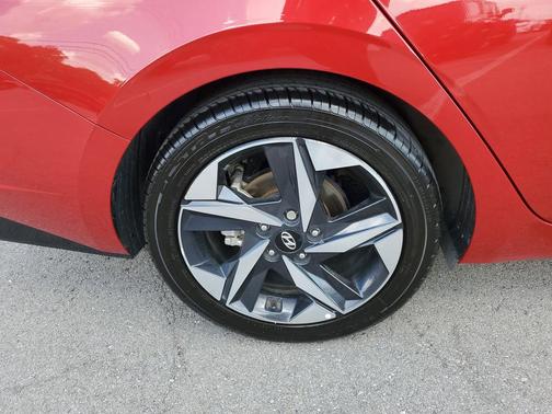 2023 Hyundai ELANTRA HEV Limited