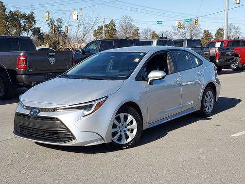 2024 Toyota Corolla Hybrid LE