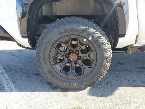 2026 Toyota Tacoma Hybrid TRD Pro