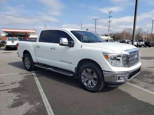 2019 Nissan Titan SL