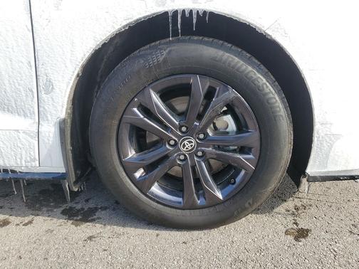 2025 Toyota Sienna XSE 7 Passenger