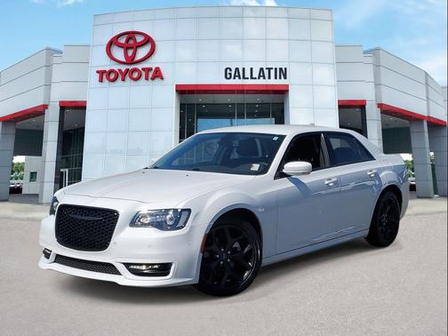 2022 Chrysler 300 Touring