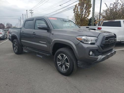 2017 Toyota Tacoma TRD Sport
