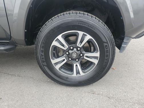 2017 Toyota Tacoma TRD Sport