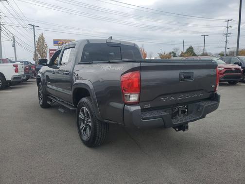 2017 Toyota Tacoma TRD Sport