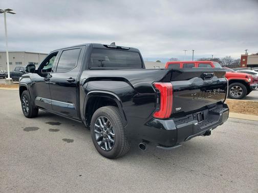 2026 Toyota Tundra Hybrid Platinum