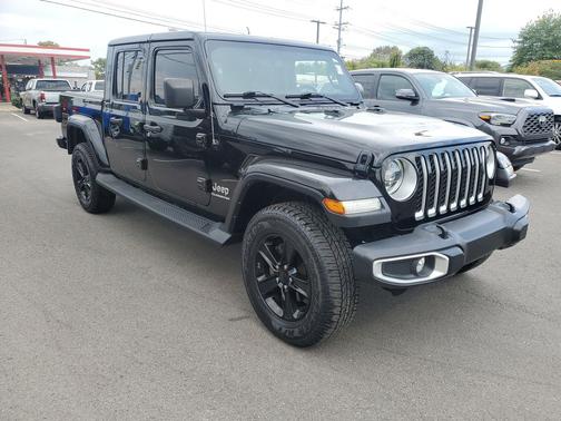 2022 Jeep Gladiator Overland