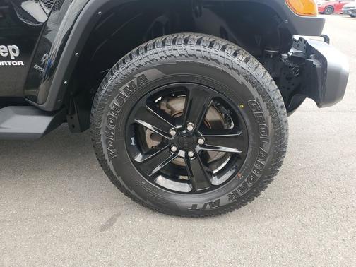 2022 Jeep Gladiator Overland