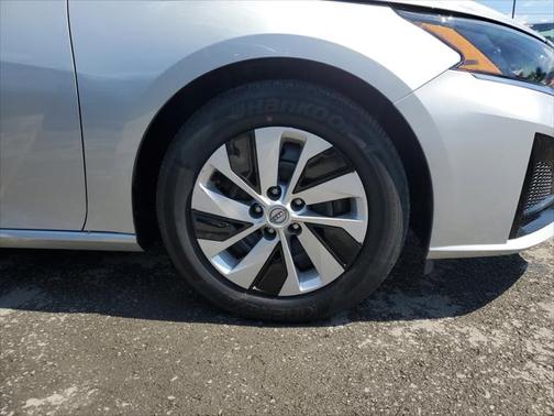 2024 Nissan Altima S FWD