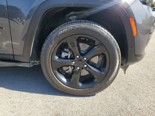 2022 Jeep Grand Cherokee L Altitude