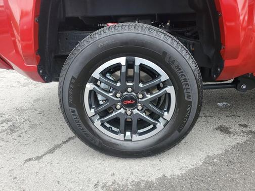 2025 Toyota Tacoma TRD Sport