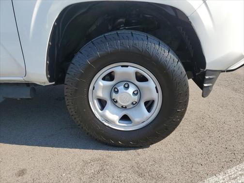 2017 Toyota Tacoma SR