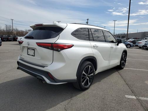 2021 Toyota Highlander XSE