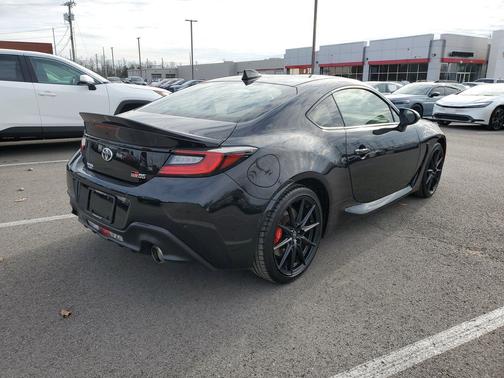 2024 Toyota GR86 Premium