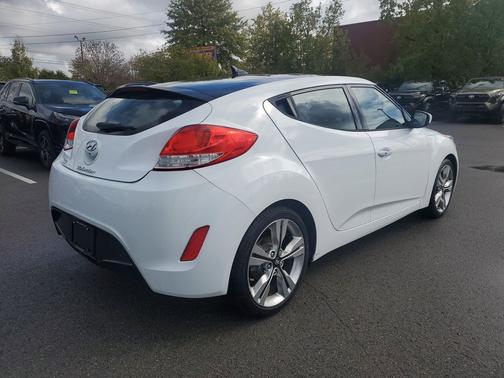 2017 Hyundai Veloster Value Edition