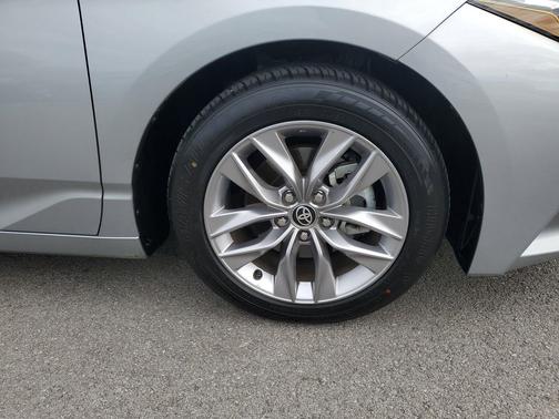 2021 Toyota Avalon XLE