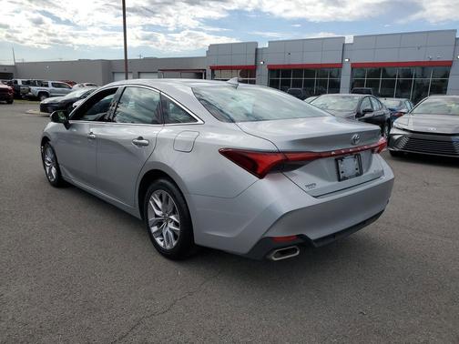 2021 Toyota Avalon XLE