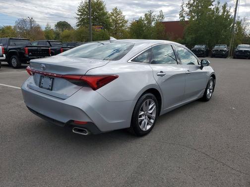 2021 Toyota Avalon XLE