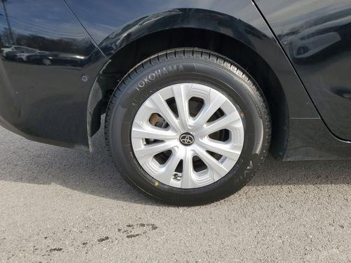 2022 Toyota Prius L