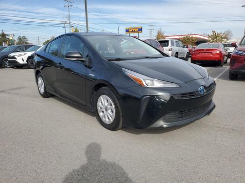 2022 Toyota Prius L
