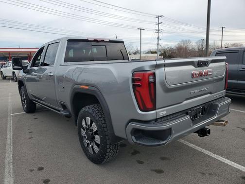 2024 GMC Sierra 2500 Denali