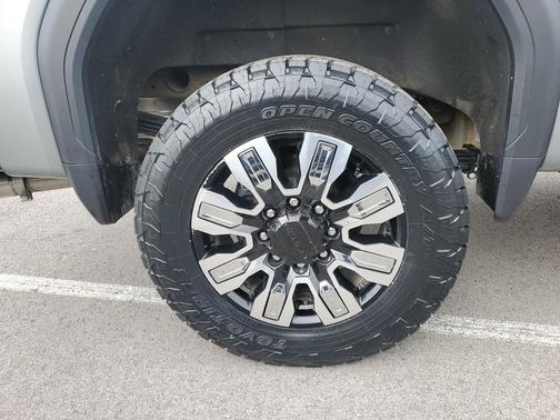 2024 GMC Sierra 2500 Denali