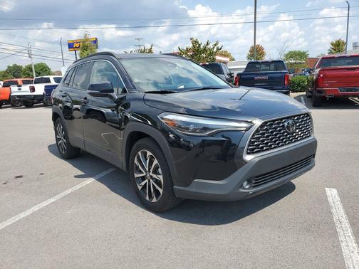 2024 Toyota Corolla Cross XLE