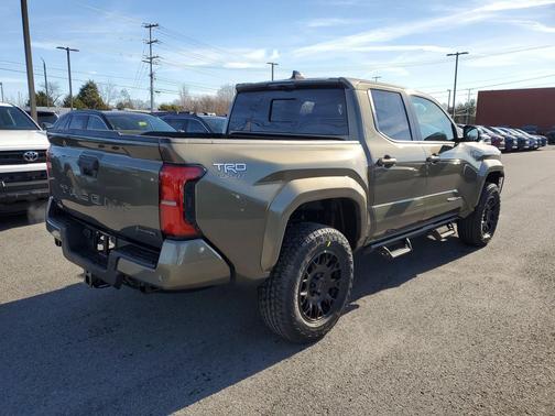 2026 Toyota Tacoma Hybrid TRD Sport