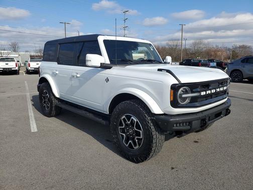 2022 Ford Bronco Outer Banks