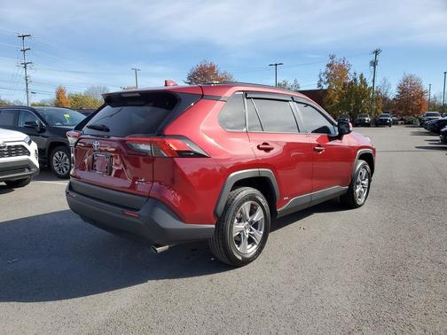 2025 Toyota RAV4 Hybrid LE