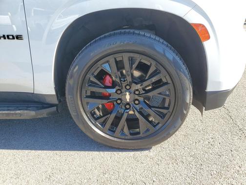 2022 Chevrolet Tahoe 4WD RST