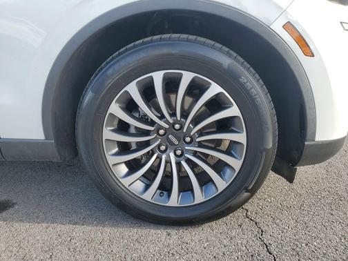 2023 Lincoln Aviator Standard