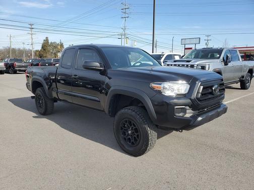 2022 Toyota Tacoma SR