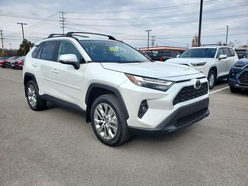 2025 Toyota RAV4 XLE Premium