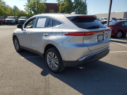 2024 Toyota Venza XLE
