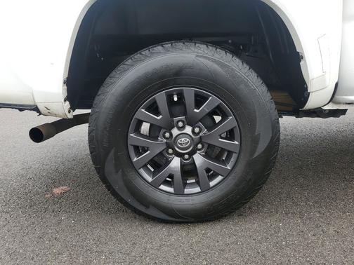 2020 Toyota Tacoma SR5