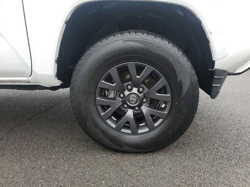 2020 Toyota Tacoma SR5