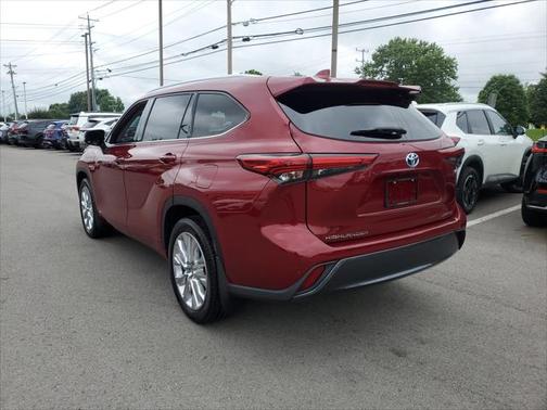 2022 Toyota Highlander Hybrid Limited