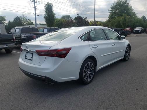 2016 Toyota Avalon XLE