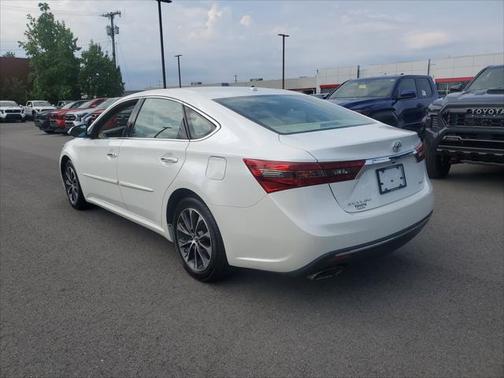 2016 Toyota Avalon XLE