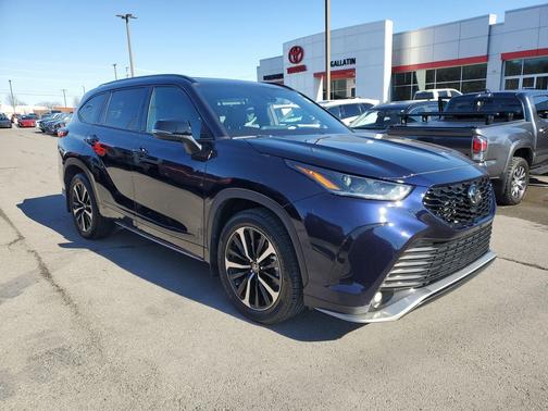 2022 Toyota Highlander XSE