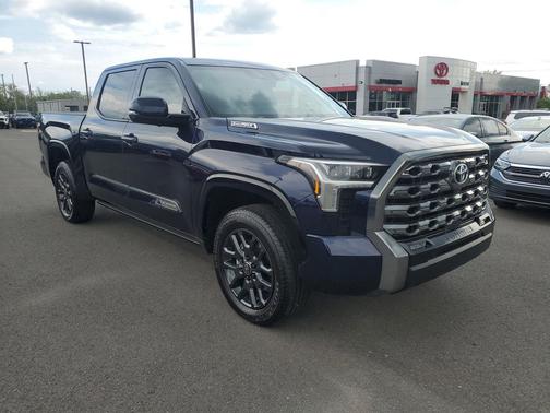 2025 Toyota Tundra Hybrid Platinum