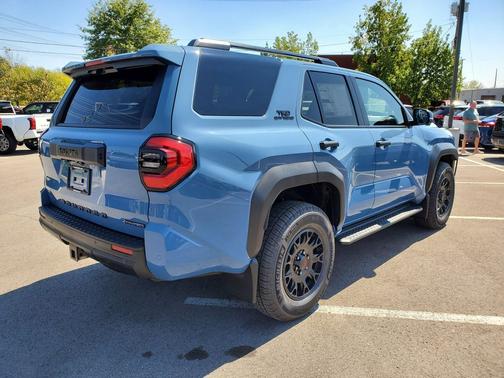 2025 Toyota 4Runner TRD Off Road