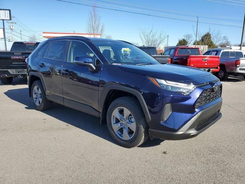 2025 Toyota RAV4 Hybrid XLE