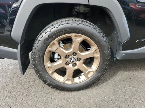2024 Toyota RAV4 Hybrid Woodland Edition