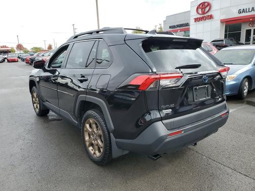 2024 Toyota RAV4 Hybrid Woodland Edition
